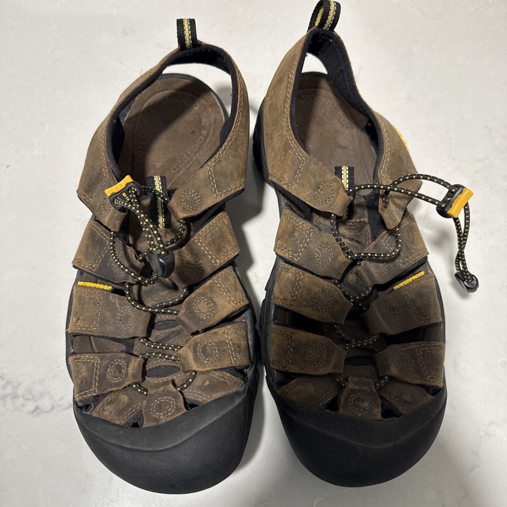 Keen Newport Sandals Mens Size 11 Brown Waterproof Hiking Water Sports Casual